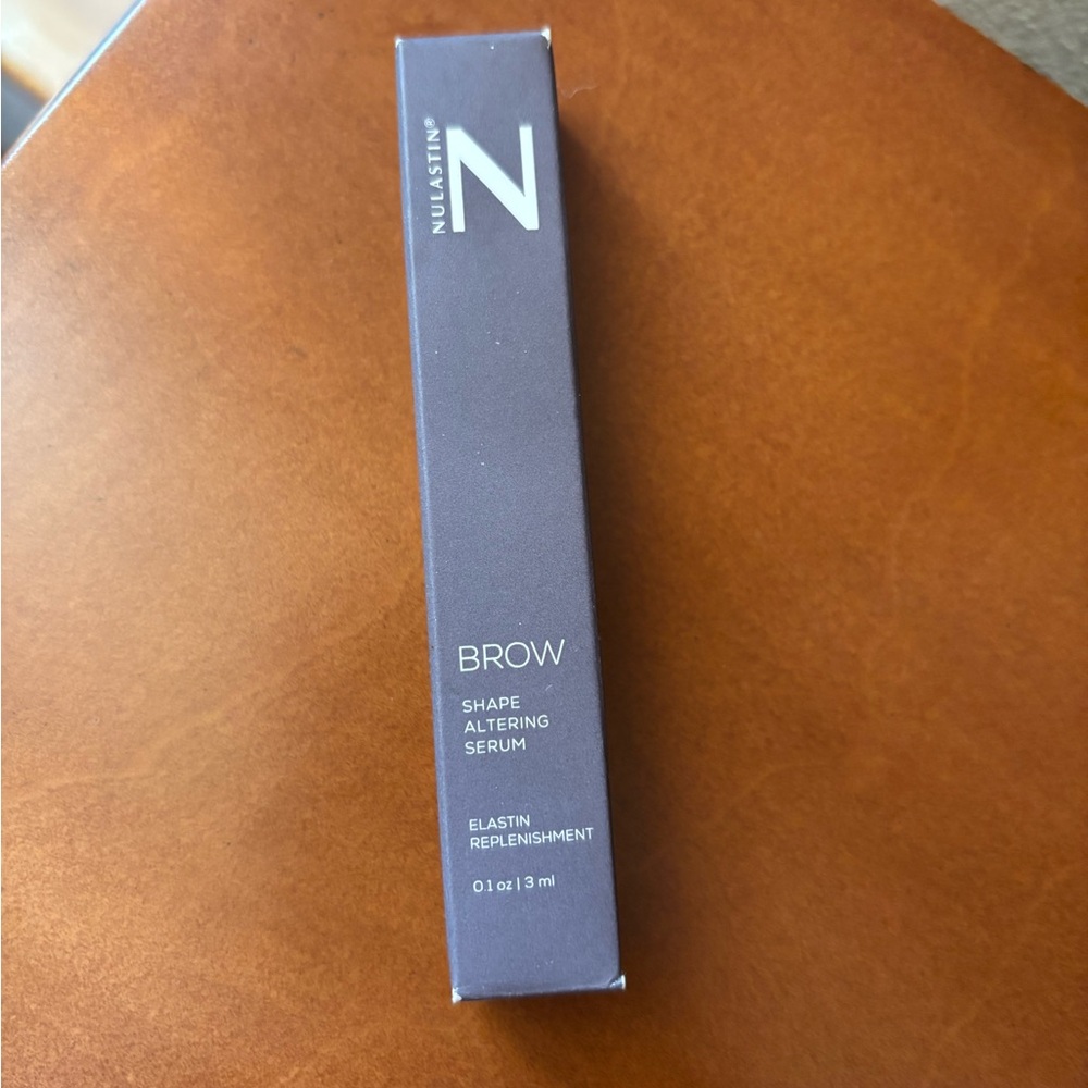 Brow Shape Altering Serum - Gray